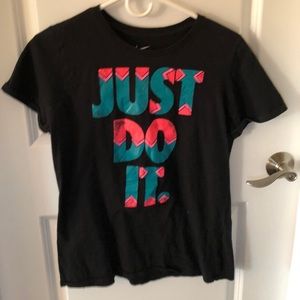 Nike tee shirt in black